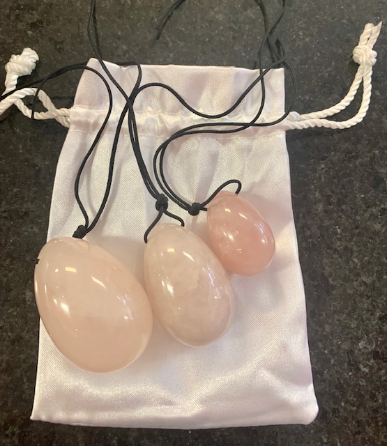 Rose Quartz Yoni Egg Set of 3 with Satin Pouch - Click Image to Close