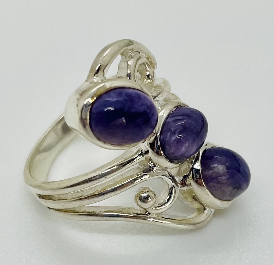 Charoite Ring 6.68 grams Size 7 - Click Image to Close