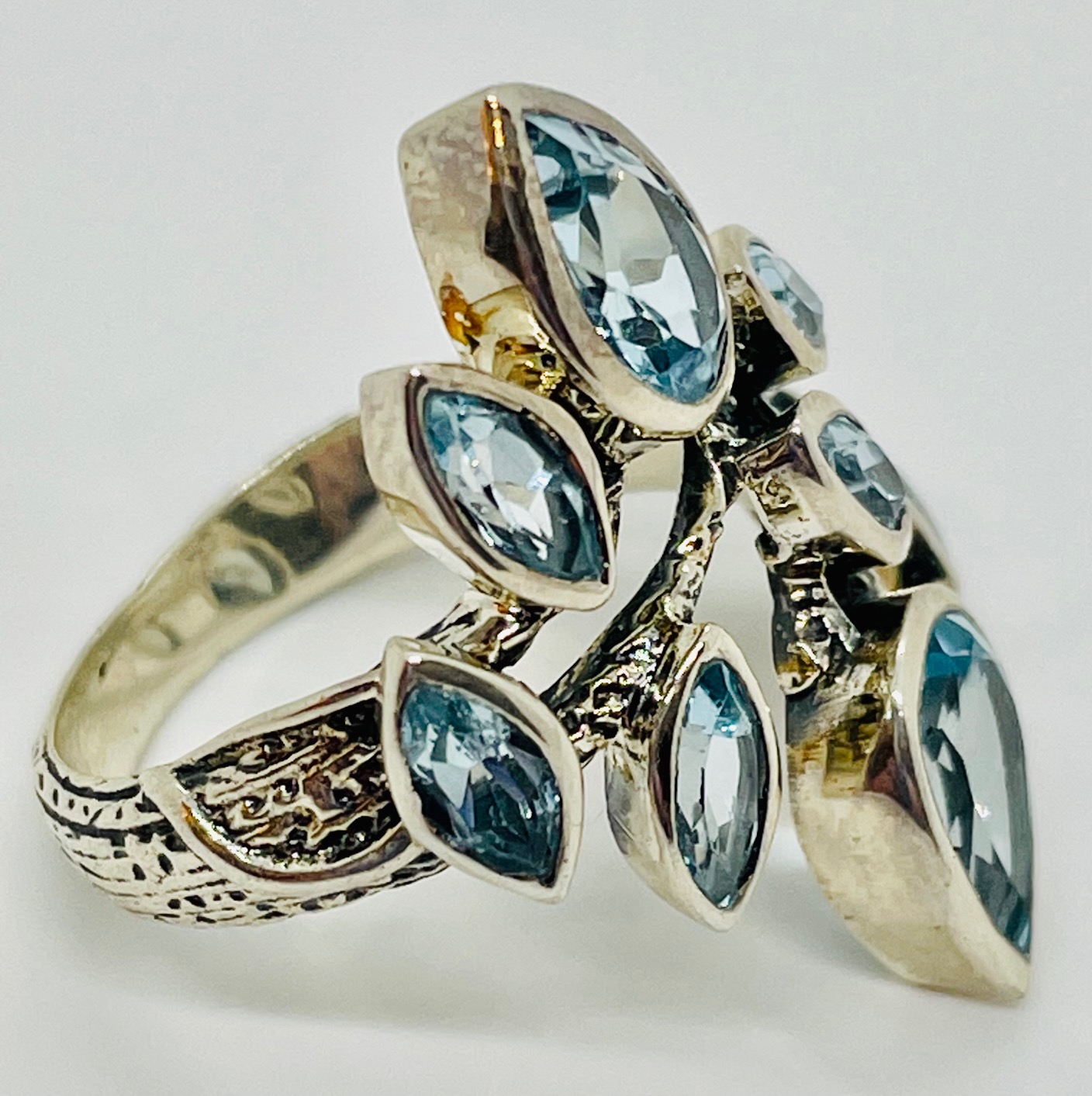 Topaz (Blue) Ring 7.59 grams size 8 - Click Image to Close