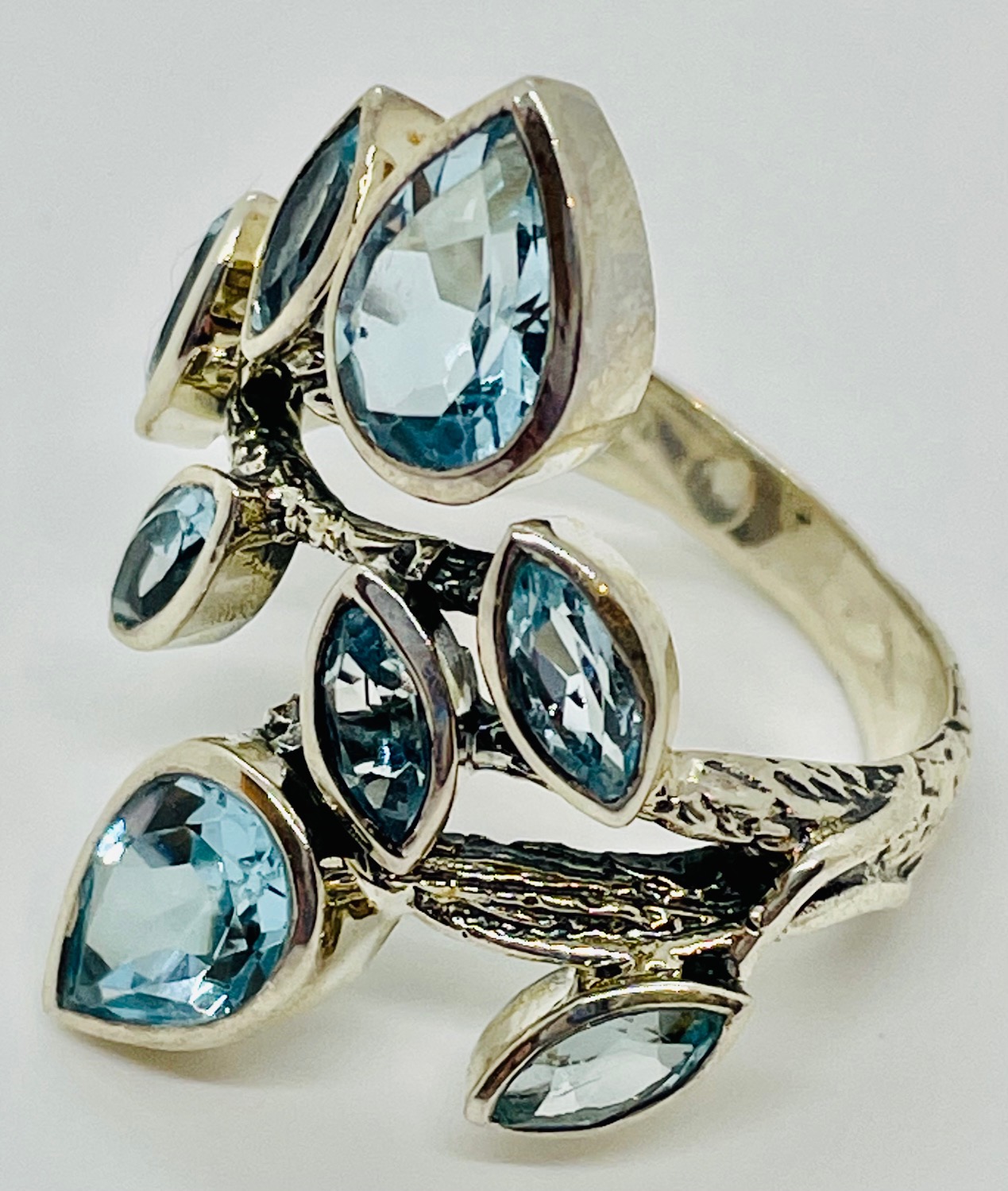 Topaz (Blue) Ring 7.59 grams size 8 - Click Image to Close